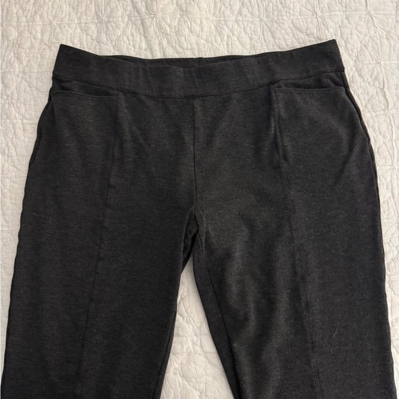 CHICOS Weekends Ankle length Pants Charcoal Gray Size 3 (XL or 16) elastic waist - Picture 3 of 12